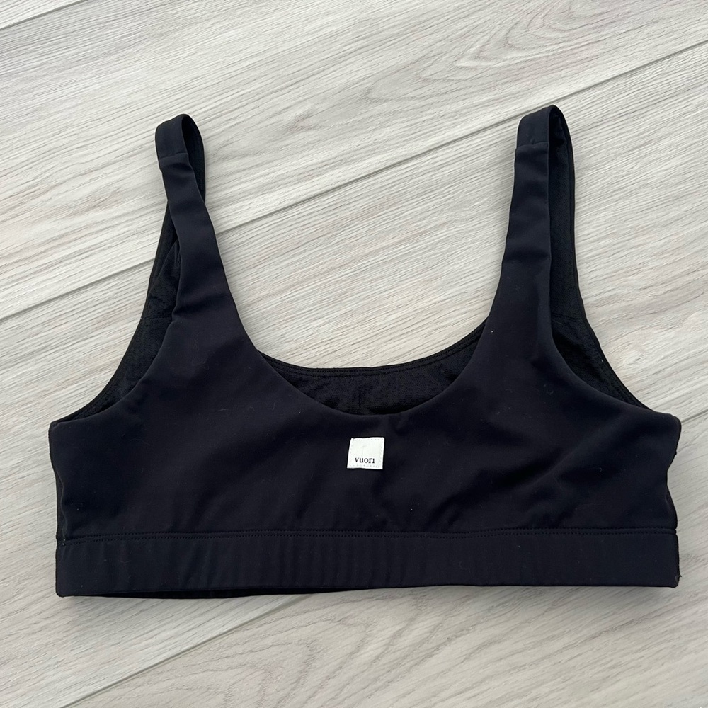 vuori daily bra